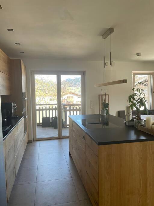 Wunderschoenes 4 Zimmer Apartment Mit Seeblick Бад Виезее Екстериор снимка